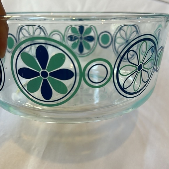Pyrex Set of 3 Glass Turquoise Blue Pinwheel Serving Bowls - Picture 2 of 13